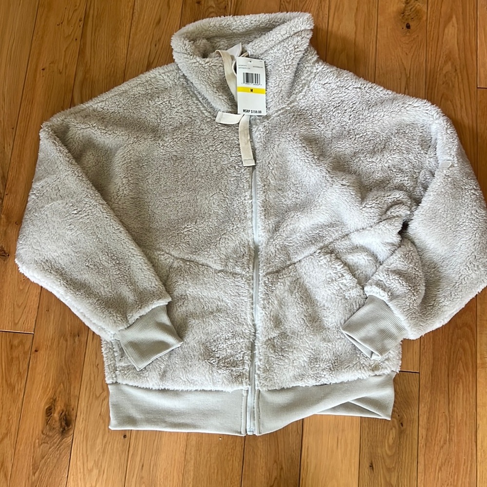 Women’s Spyder jacket. Medium.